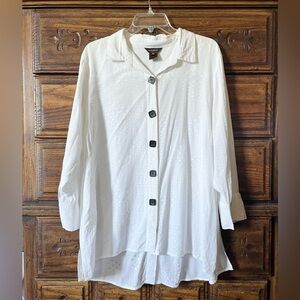 Multiples - Silky White Textured Square Button Blouse